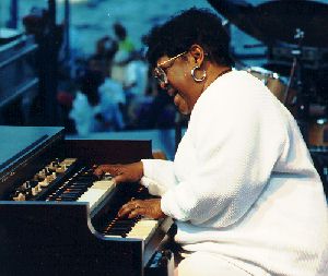 Shirley Scott