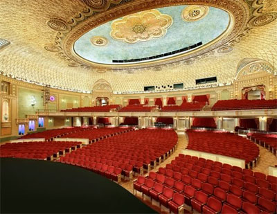 Click here to download a 621 x 480 JPG image showing the rear of the auditorium.