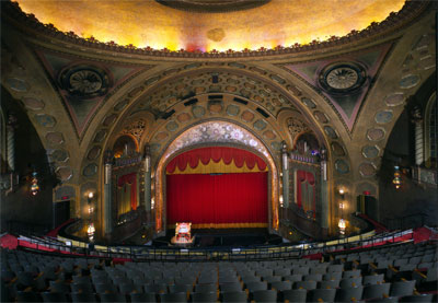 Click here to download a 4486 x 3106 JPG image showing the auditorium of the Alabama Theatre.