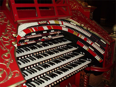 Click here to see our feature on Big Bertha, the 4/28 Mighty WurliTzer Theatre Pipe Organ installed at the Alabama Theatre in Birmingham, Alabama.