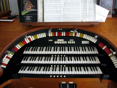 Click here to download a 2592 x 1944 JPG image showing the stop sweep of Bob Davidson's 3/14 Devtronix Electronic Theatre Organ.