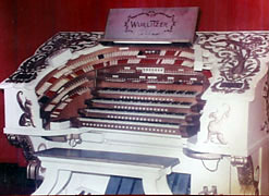 Click here to listen to and see the Saint Louis Fox Mighty WurliTzer Theatre Pipe Organ!