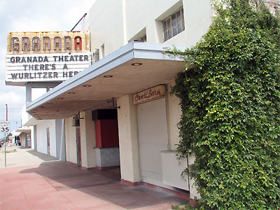 Click here to download a 2592 x 1944 JPG image showing the entrance to the Granada Theatre in Bakersfield, California.