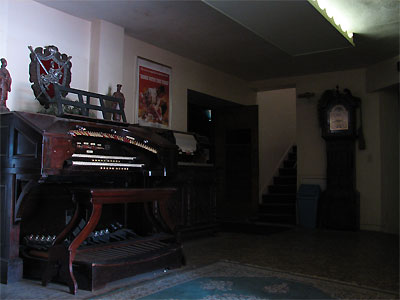Click here to download a 2592 x 1944 JPG image showing the lobby of the Granada Theatre in Old Town Kern.