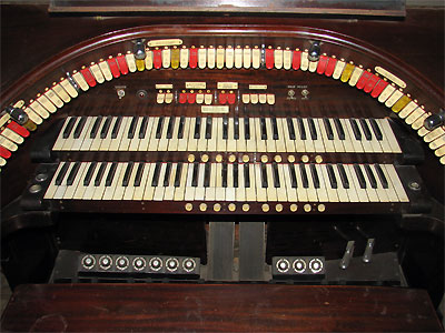 Click here to download a 2592 x 1944 JPG image showing the stop sweep of the 2/9 Style F Mighty WurliTzer Theatre Pipe Organ installed at the Granada Theatre.