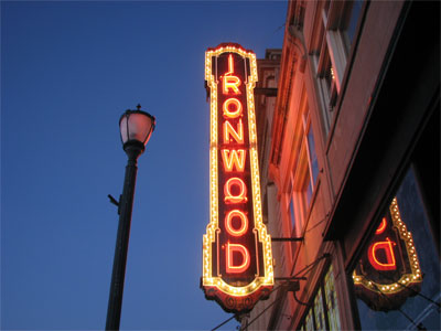 Click here to download a 1600 x 1200 JPG image showing the marquee of the the Ironwood Theatre in Ironwood, Michigan.