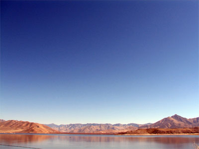 Click here to download a 2592 x 1944 JPG image showing Lake Isabella from the top of the Mountain on the way into town. 