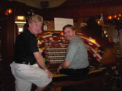 Click here to dowload a 676 x 507 JPG image showing Jim Henry (seated) and John Ledwon at the Agoura House 4/52 WorliTzer Theatre Pipe Organ.