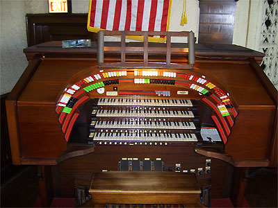 Click here to download a 3648 x 2736 JPG image showing the console of the 4/33 Mighty Möller Theatre Pipe Organ installed at the Cadet Chapel of the New York Military Academy.