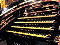 Click here to see the 4/58 Mighty WurliTzer installed at the Radio City Music Hall in NYC, New York.