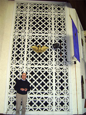 Click here to download a 2736 x 3648 JPG image showing the solo chamber grillwork of the 4/33 Mighty Mller Theatre Pipe Organ installed at the Cadet Chapel of the New York Military Academy.