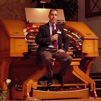 Click here to visit Tom Hoehns home page on the internet. Here, we see Tom Hoehn in concert at the Mighty J. Tyson Forker Memorial 4/32 Mighty WurliTzer Theatre Pipe Organ at Grace Baptist Church in Sarasota, Florida.