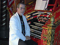 Click here to listen to Tom Hoehn playing Big Bertha, the 4/28 Mighty WurliTzer Theatre Pipe Organ installed at the Alabama Theatre in Birmingham, Alabama.