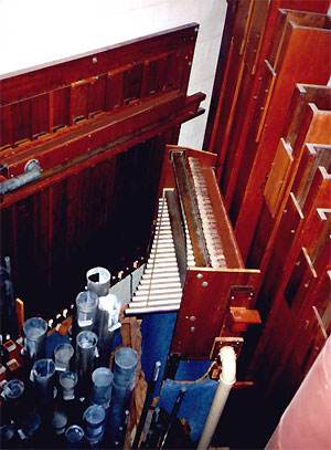Click here to download a 592 x 803 JPG image showing the Main Chamber of the 3/16 Mighty WurliTzer Theatre Pipe Organ installed at Tom Worthington High School, Columbus, Ohio.