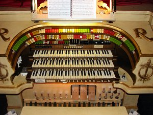 Click here to learn more about the 3/12 Mighty Mller Theatre Pipe Organ instaled at the Rylander Theatre in Americus, Georgia.