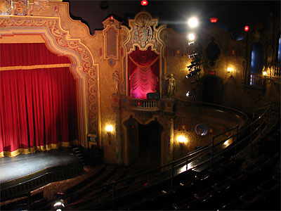 Click here to download a 2592 x 1944 JPG image showing the auditorium as seen from the balcony, looking right.