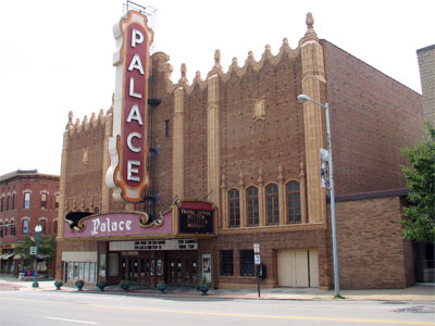 Click here to download a 2592 x 1944 JPG image showing a wide view of the theatre from accross the street.