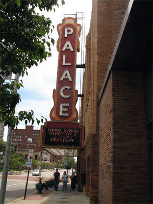 Click here to download a 1944 x 2592 JPG image showing the marquee of the Canton Palace theatre.