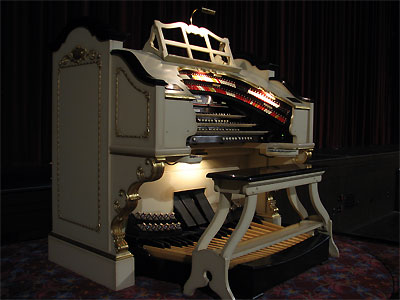 Click here to download a 2592 x 1944 JPG image showing the console of the Civic Theatre's 3/19 Mighty WurliTzer Theatre Pipe Organ.