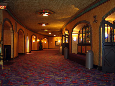 Click here to download a 2592 x 1944 JPG image showing the hallway entrances to the auditorium of the theatre.