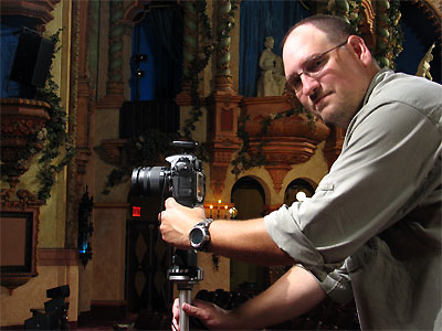 Click here to download a 2592 x 1944 JPG image showing Danny Rowland getting shots of of the Civic Theatre.