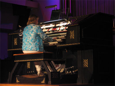 Click here to download a 2592 x 1944 JPG image showing Donna Parker at the console of the Grand Duchess.