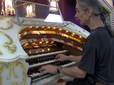 Click here to download a 2048 x 1536 JPG image showing the Bone Doctor at the console of the 3/12 Grande Page Theatre Pipe Organ installed at the home of Johnnie June Carter