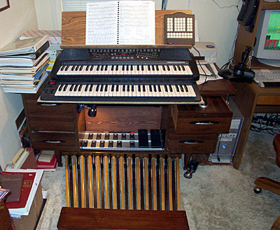 Visit the website of Charles Lynn Walls and his Virtual Theatre Pipe Organ.