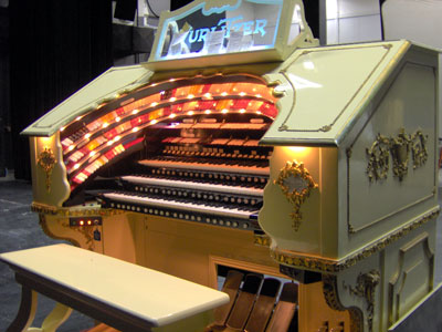 Click here to visit the official website of the 3/18 Mighty WurliTzer installed at Lake Brantley High School in Orlando, Florida