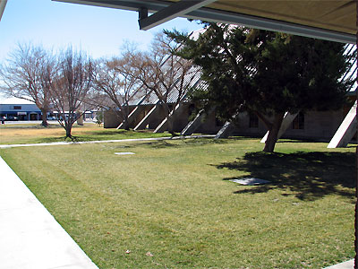 Click here to download a 2592 x 1944 JPG image showing the courtyard outside the main chapel building.