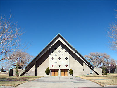 Click here to download a 2592 x 1944 JPG image showing the front entrance to the All Faith Chapel.