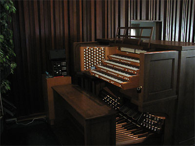 Click here to visit the Featured Organ of the Month for March, 2007.