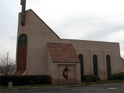Click here to download a 2592 x 1944 JPG image showing the Palmdale United Methodist church sancuary as it appears from the street.