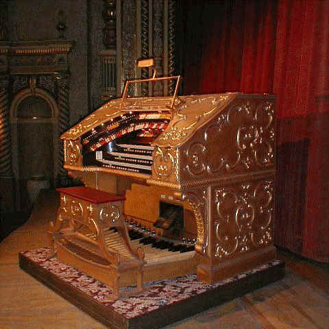 Click here to visit the official website for the Grande Page Theatre Pipe Organ installed at the Paramount Theatre of Anderson, Indiana.