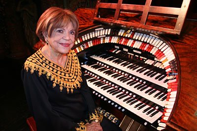 Rosa Rio at the Tampa Theatre 3/14 Mighty WurliTzer Theatre Pipe Organ, Tampa, Florida.