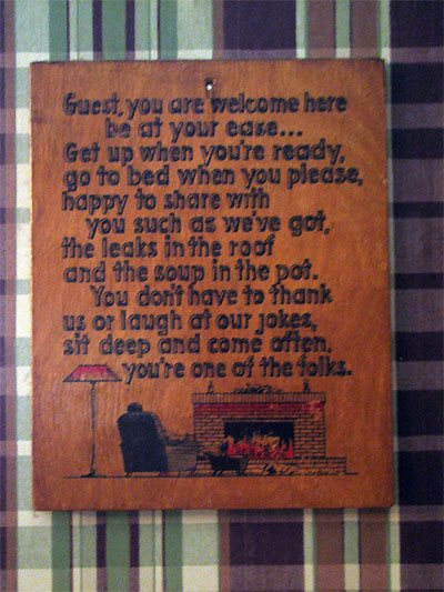 Click here to download a 1944 x 2592 JPG image showing the second welcome plaque hanging in the kitchen entrance.