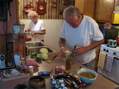 Click here to download a 2592 x 1944 JPG image showing Janett and Dan cooking in the kitchen.