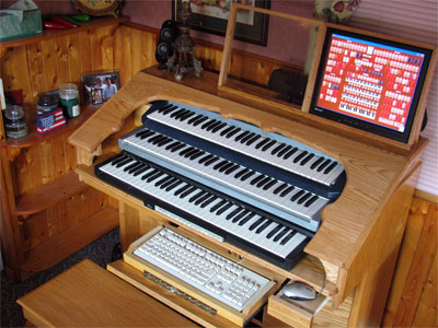 Click here to download a 2592 x 1944 JPG image showing the key desk of Dan Rowland's Mighty MidiTzer.