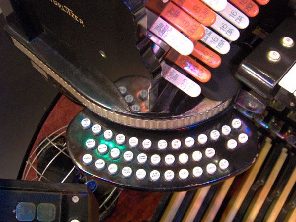 Click here to download a 2048 x 1536 JPG image showing the left swingout that controls the tuned percussions and other features of the 4/42 Mighty WurliTzer Theatre Pipe Organ.