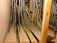 Click here to download a 640 x 480 JPG image showing five of the windchests full of pipes in the chamber.