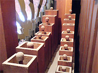 Click here to download a 640 x 480 JPG image showing a rank of wooden Tibias.